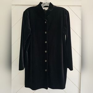 065. Caroline Rose Black Velvet Botton Front Tunic
